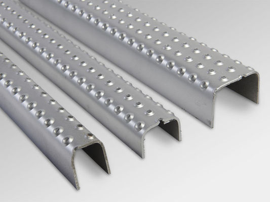 Glissez les échelons d'échelle en métal d'aluminium d'épaisseur de la résistance 2.5mm galvanisés
