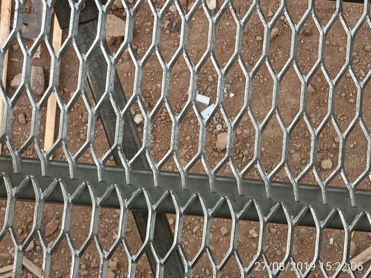 Grille en acier antidérapante en métal déployé à trou hexagonal robuste