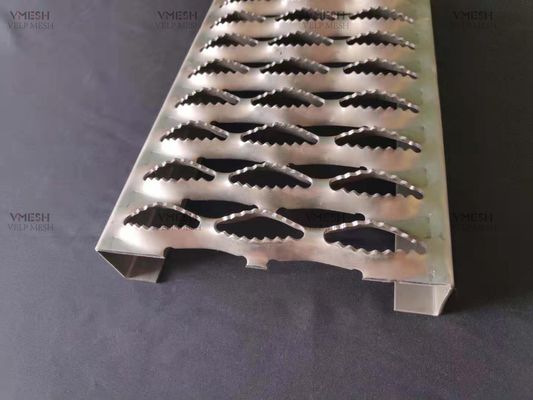 Caillebotis de sécurité Grip Strut diamant galvanisé épaisseur 2-4mm
