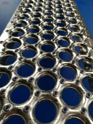 Marches d'escalier antidérapantes en aluminium de 3 mm pour les plateformes de travail