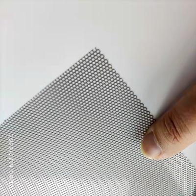 Tubes filtrantes perforées en aluminium et acier inoxydable pour puits d'eau