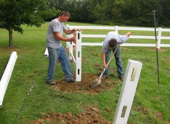 Matériau 100% vierge Durable 2 rails 3 rails PVC clôture de cheval