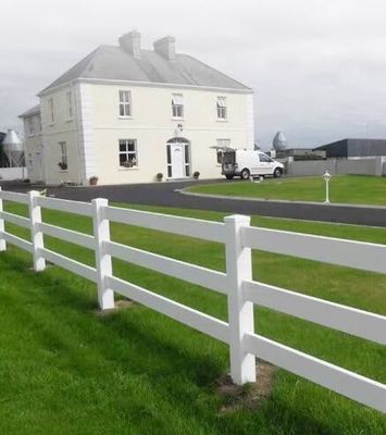 Clôture pour chevaux en vinyle PVC 3 lisses 1,5 m Blanc Clôture de ferme