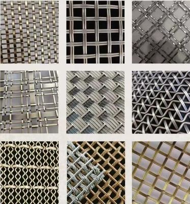 Revêtement architectural extérieur de maille serti par replis par solides solubles architecturaux de finition antique en laiton fait sur commande