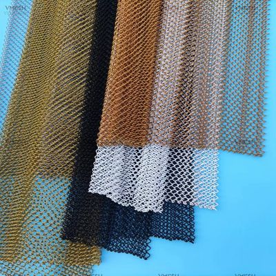 Couleur de l'acier inoxydable d'aluminium de la chaîne de métal décoratif de la maille de rideau de la maille d'alliage de bobine de draperie