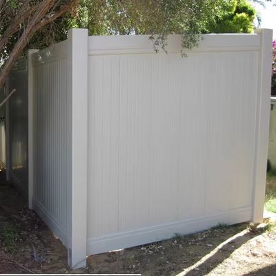 Prix d'usine Panneau de protection de la vie privée en PVC blanc pour clôture de jardin extérieur