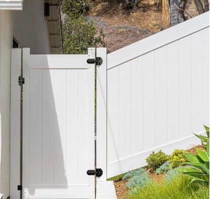 Cage de protection de la vie privée en PVC à faible entretien de haute qualité de 6*8ft de taille