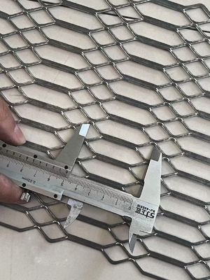 Design moderne en acier galvanisé à chaud métallique gothique