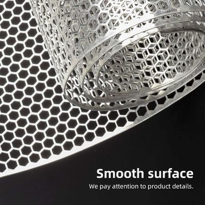 Rouleau de mailles de nid de miel en acier inoxydable perforé en aluminium revêtu de poudre