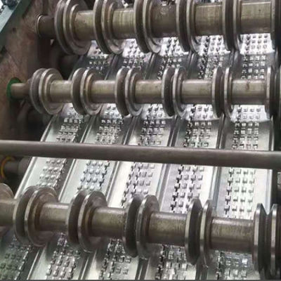 Coffrage en treillis nervuré galvanisé pour la construction 0,45 m x 2 m