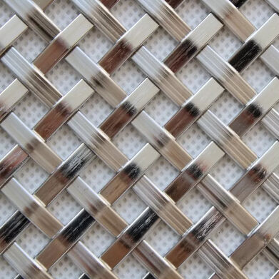 Panneaux tissés décoratifs de maille de bande de modèle de fil de maille architecturale peinte par or en métal