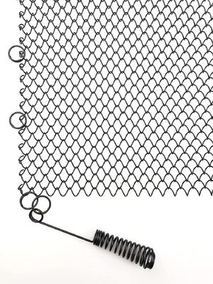 Rideau de sécurité pour cheminée en maille noir thermolaqué