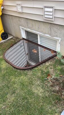 Powder Coated Heavy Duty Expanded Metal Mesh Window Well Cover Customizable for Safety