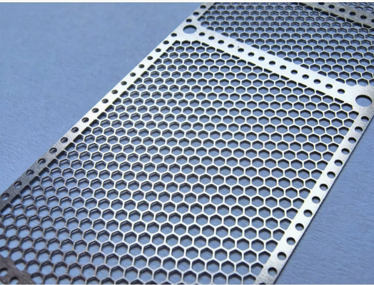 Disque de filtrage de treillis en acier inoxydable pour le couvercle de la grille du haut-parleur