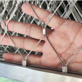 Light Weight SS304/316 Stainless Steel Wire Rope Mesh Zoo Protecting Cable Mesh for Enclosures