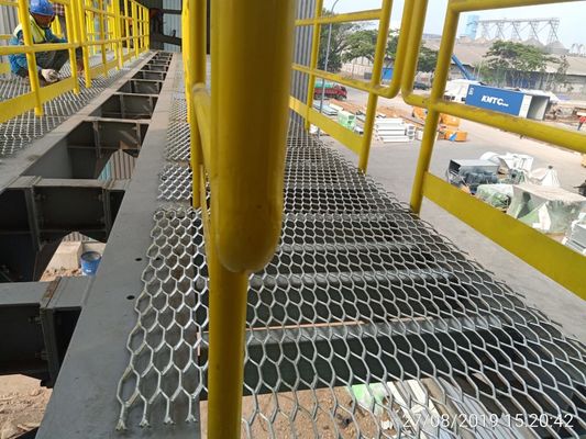 Maille métallique déployée losangée en acier doux robuste
