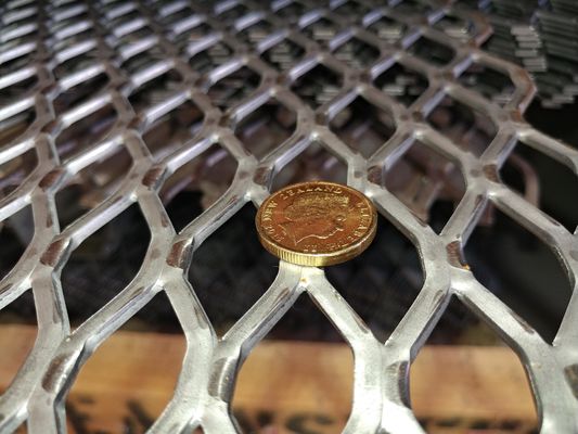 Maillage en acier industriel élargi Grille métallique étendue en acier élargi en diamant