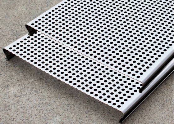 Dalles de plafond perforées en aluminium revêtu de PVC 3003H24 suspendues