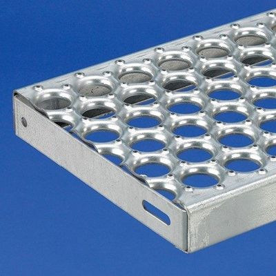 Passerelle de sécurité Grille en acier 2 nez Fermé Toit Galvanisé