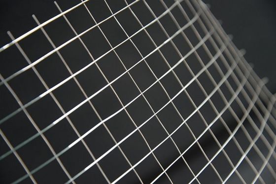 Rouleaux de treillis soudés galvanisés 0,5 mm pour clôtures et cages