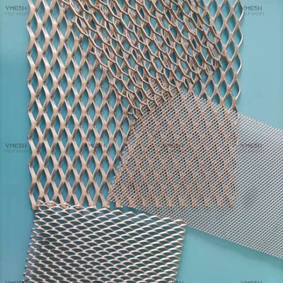 Panneau augmenté standard galvanisé de grillage de diamant aplati par feuillard d'immersion chaude