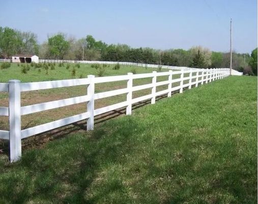 Le fil soudé par pré Mesh Fence 3 de cheval de PVC clôture le vinyle blanc de ranch