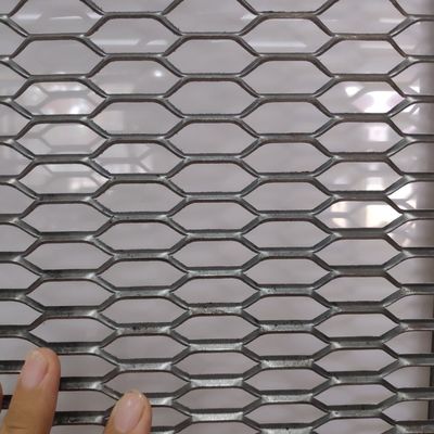Maille augmentée en métal galvanisée par trou hexagonal de la feuille 2mm à faible teneur en carbone