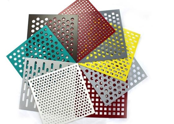 PVDF décoratif architectural a perforé des façades en métal 1500*2500mm
