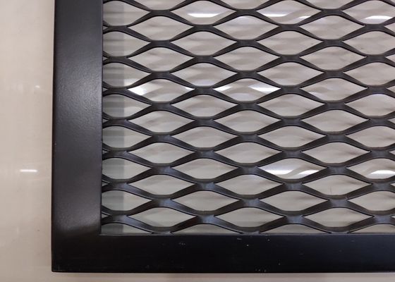 ISO9002 étirant le trou augmenté noir de la feuille 60*120mm 20*40mm de latte en métal