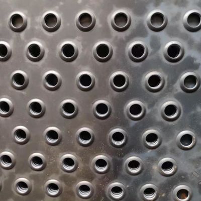 En extérieur, prise de sécurité antidérapante, soutènement de grille, marche d'escalier
