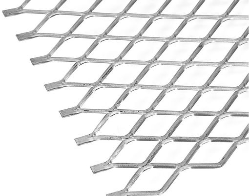 La longueur du fer 6m de mur a augmenté décoratif perforé hexagonal de panneaux en métal