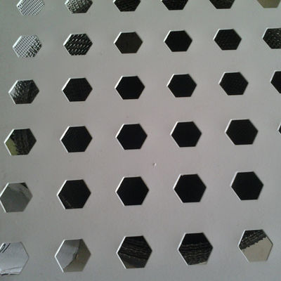 La maille 1000x2000mm de décoration a perforé l'épaisseur en aluminium des panneaux 0.3mm