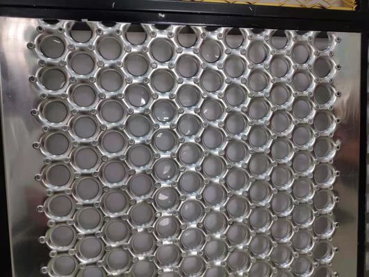Type personnalisé de grille de sécurité en acier inoxydable pour les couvertures de tranchées en métal